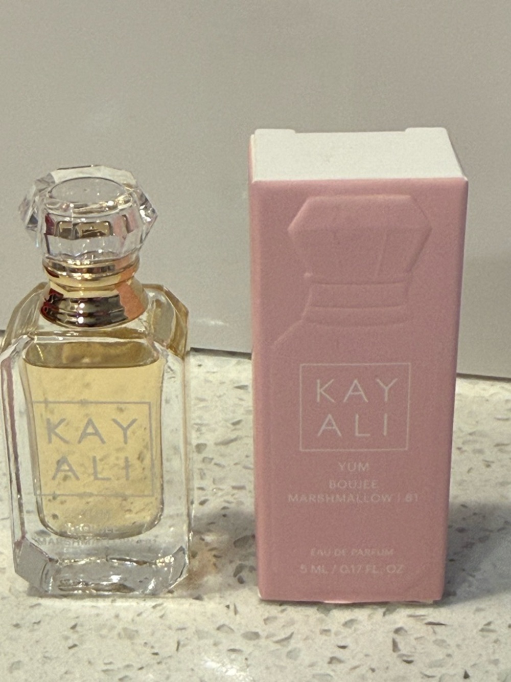 *NIB 5ml KAYALI*Yum Marshmallow #81 Eau de Parfum - Pink